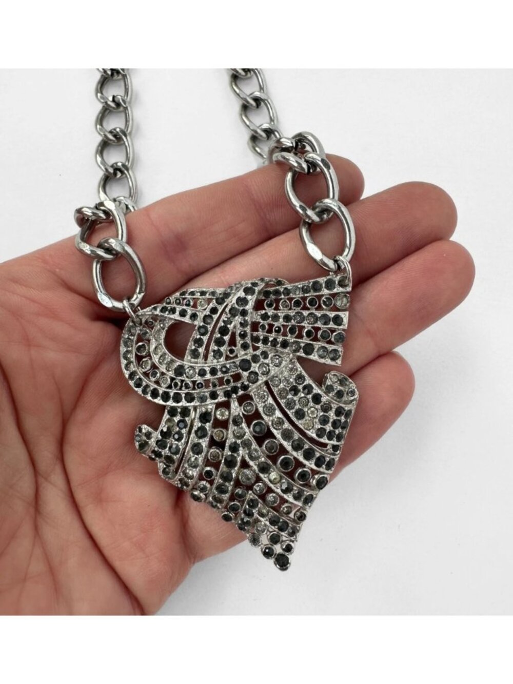 Lulu’s Petals Vintage Art Deco Rhinestone Necklace NWT